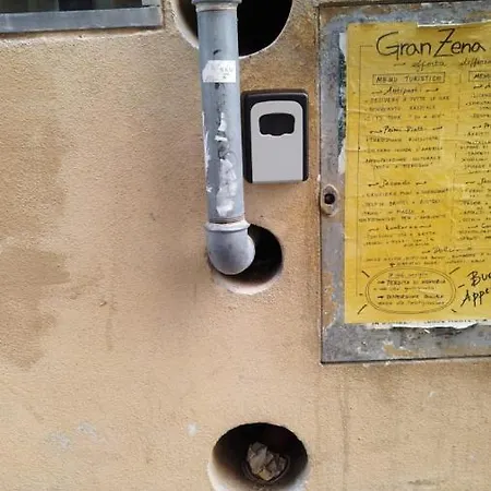 Apartment The First Porta Soprana Prione